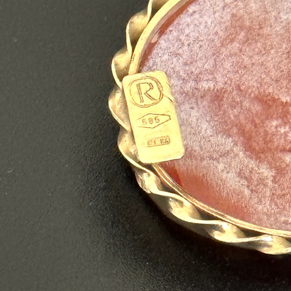 Vintage 14K Solid Yellow Gold Carved Shell Left Facing Cameo Brooch Pin Pendant - Picture 7 of 13